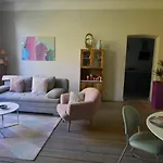 Schlossbahnhof Apartment *