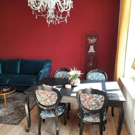 Schlossbahnhof Apartment *