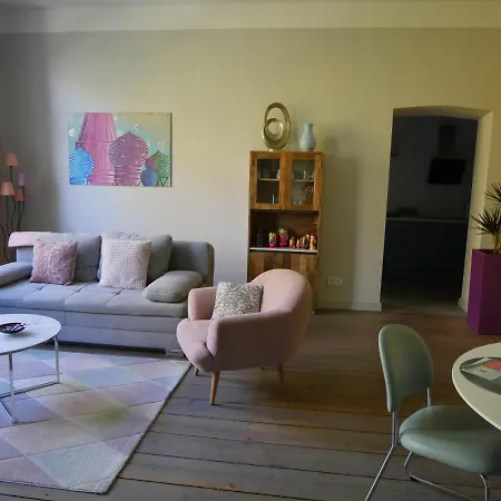 Schlossbahnhof Apartment *