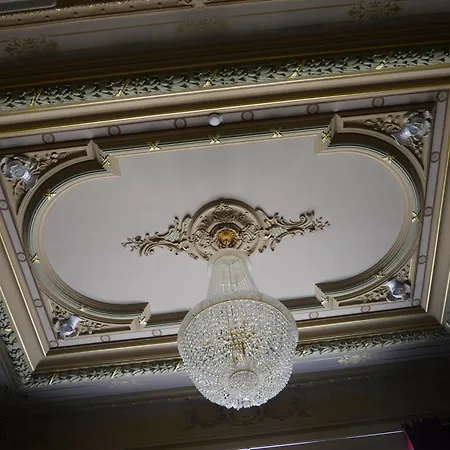 Schlossbahnhof Apartment