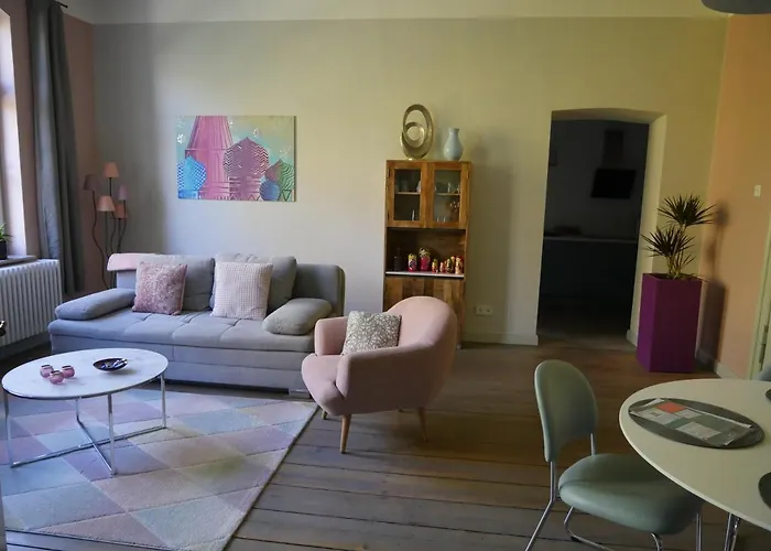 Schlossbahnhof Apartman *