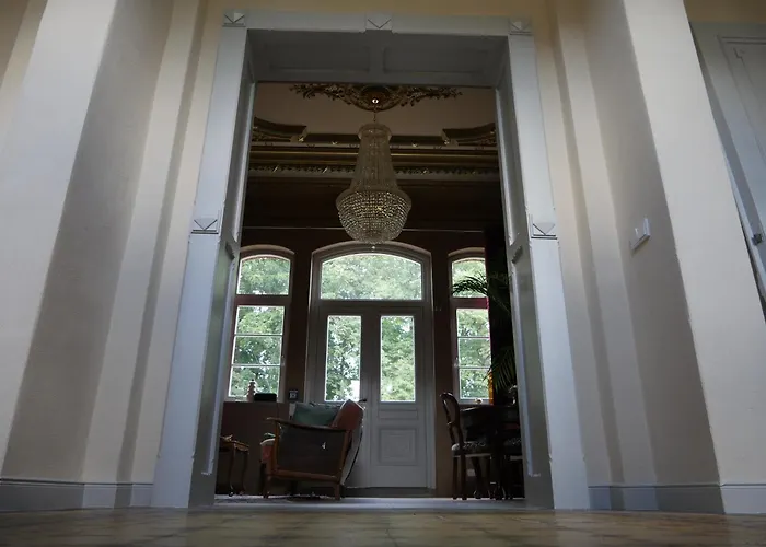 Schlossbahnhof Apartman *